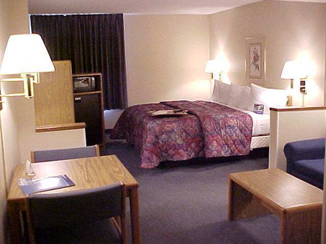 Hampton Inn Абілін Номер фото